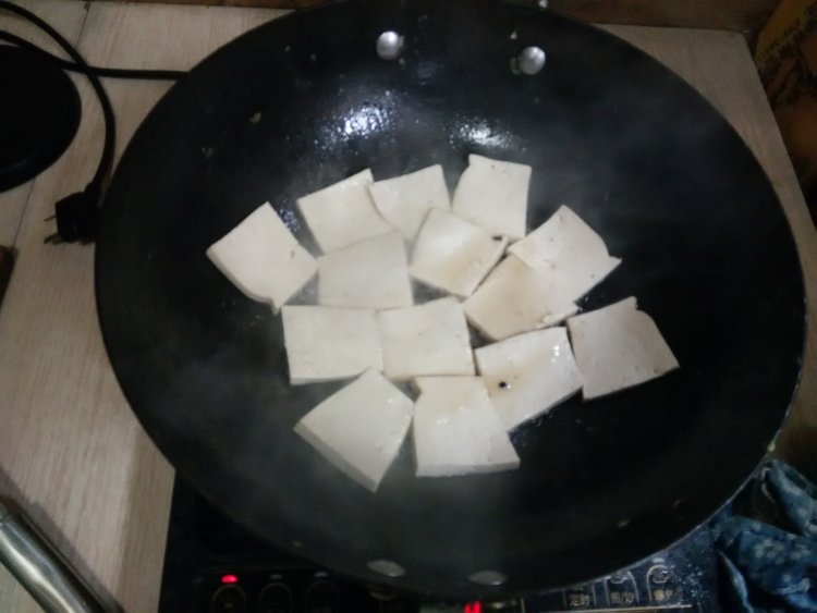 蚕豆烧豆腐步骤4