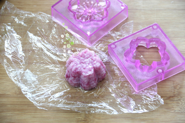 樱花形寿司饭团步骤11